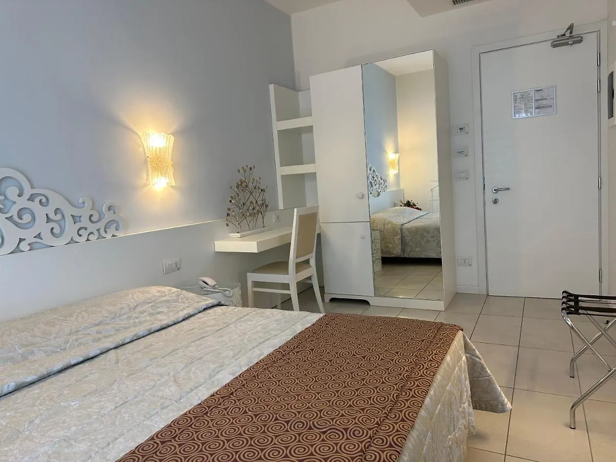 Hotel Albatros Lido di Jesolo 3*,