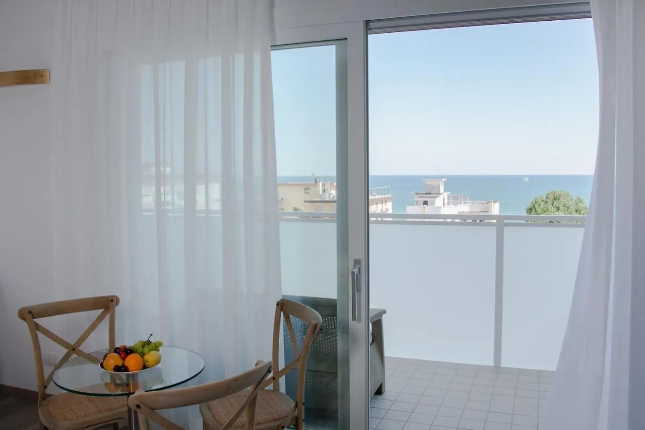 Hotel Albatros Lido di Jesolo 3*,